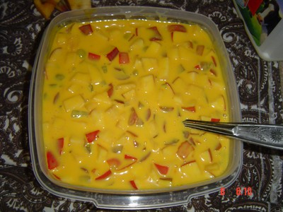 Fruit salad with Mango Pulp